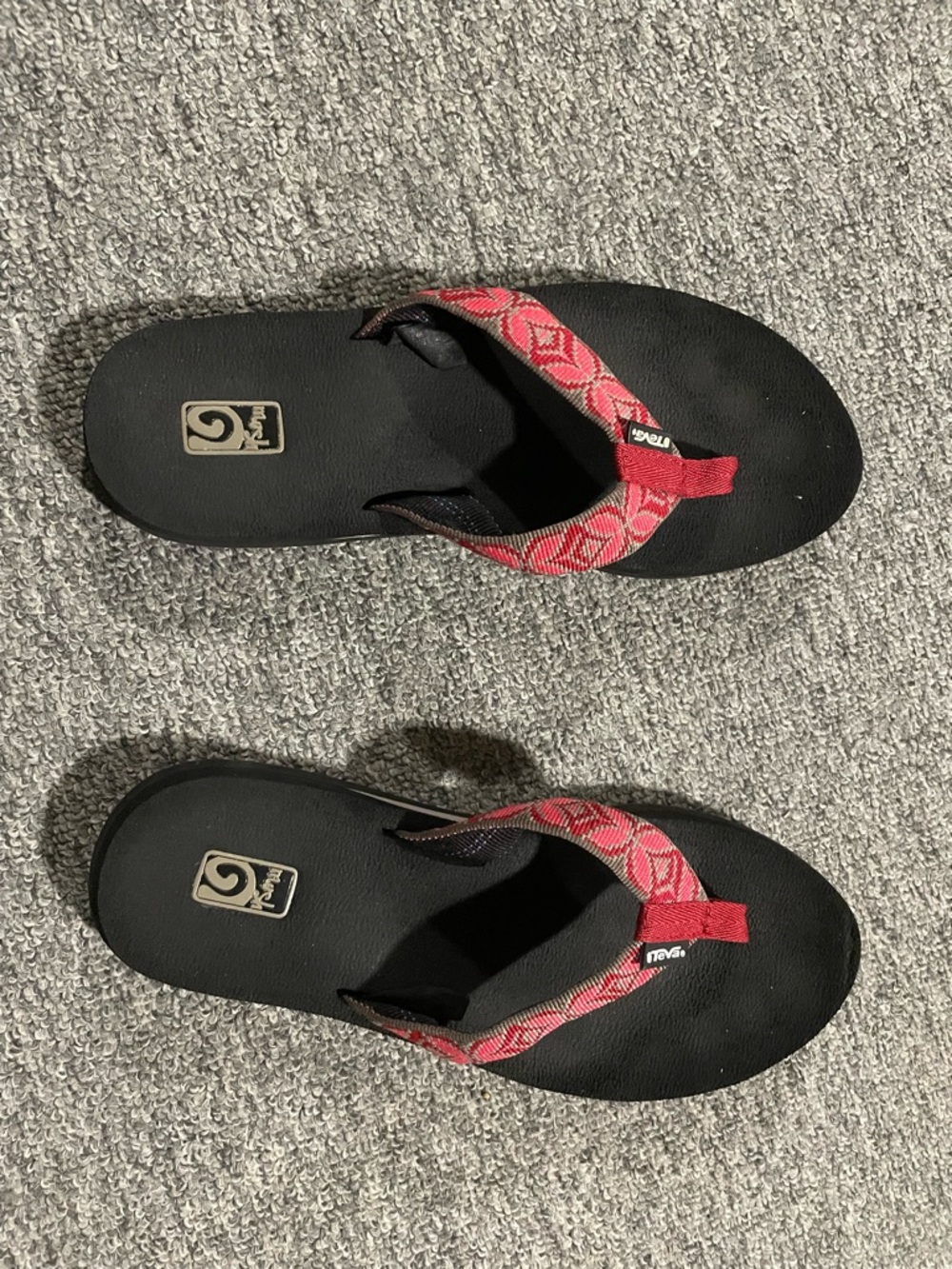 Teva Women’s Black Footbed Red Patterned Strap Flip Sandals